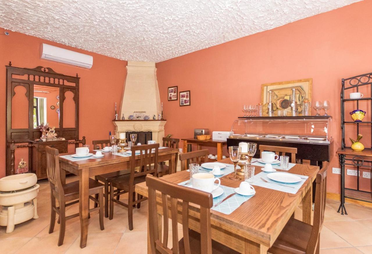 Kikka B&B Tarxien Luaran gambar